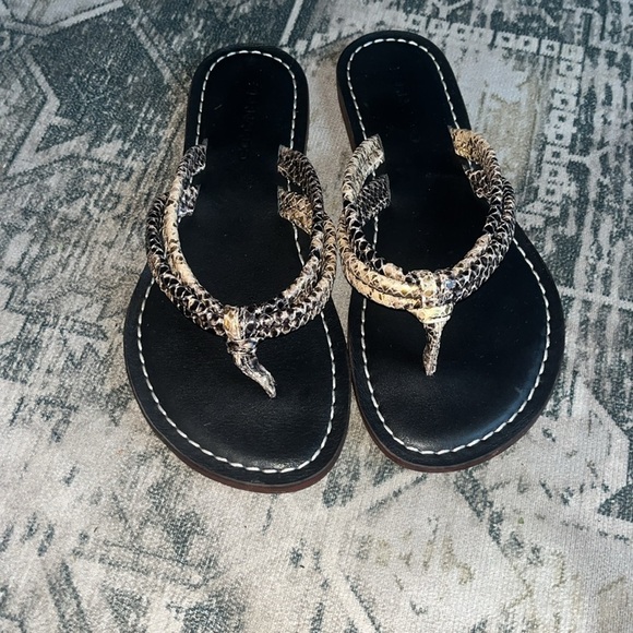 BERNARDO women’s Miami Leather Thong Sandals size 7.5 - Picture 7 of 7